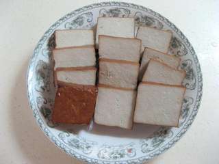 卤鸡胗鸡心豆腐干的做法步骤:4