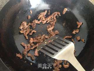黑胡椒牛柳意面的做法步骤:5