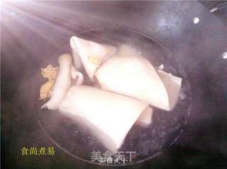 猪皮烧排骨的做法步骤:4