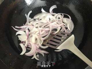 黑胡椒牛柳意面的做法步骤:6