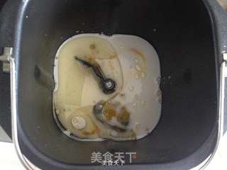 面包机版枸杞切片面包的做法步骤:2
