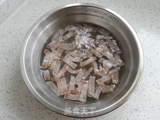 怀旧版完美搭配-最高境界米饭杀手藜蒿炒腊肉的做法步骤:7
