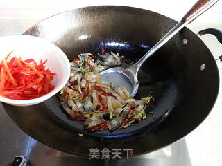 怀旧版完美搭配-最高境界米饭杀手藜蒿炒腊肉的做法步骤:9