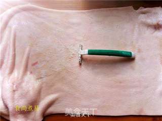 猪皮烧排骨的做法步骤:3