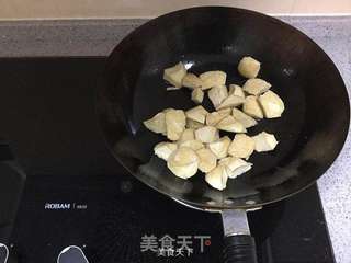 咸肉焖素鸡的做法步骤：3