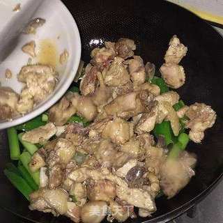 鲍鱼炆鸡的做法步骤:11