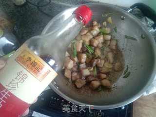 春笋红烧肉（详细步骤版）的做法步骤：10