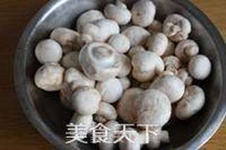 素炒鲜口蘑的做法步骤:2