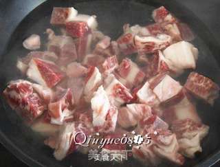牛肉炖冻豆腐的做法步骤:3