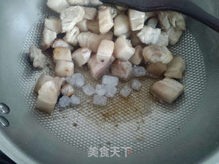 春笋红烧肉(详细步骤版)的做法步骤:7