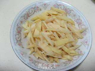 泡姜炒鸡心的做法步骤:3