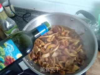 春笋红烧肉(详细步骤版)的做法步骤:25