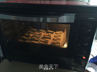 双色格子饼干的做法步骤:13