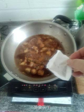 春笋红烧肉(详细步骤版)的做法步骤:15