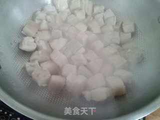 春笋红烧肉(详细步骤版)的做法步骤:6