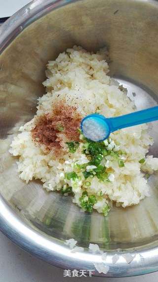 土豆素馅饺子的做法步骤:6