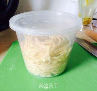 手擀鸡蛋面的做法步骤:5