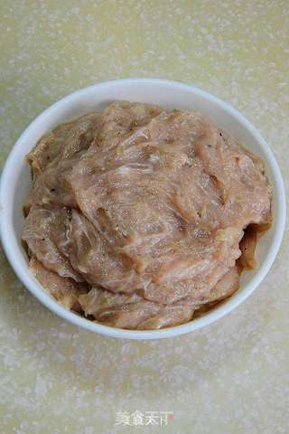 番茄烧汁肉丸子的做法步骤:6