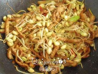 肉丝炒黑豆芽的做法步骤:7