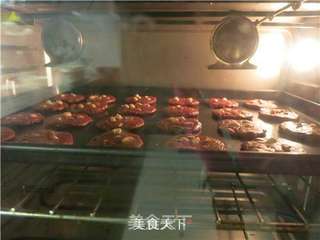 做个小鬼脸---长了牙齿的趣多多饼干的做法步骤:15