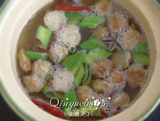 白萝卜炖豆腐小砂锅的做法步骤:4