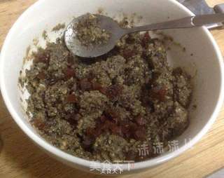 椒盐酥饼(自制椒盐芝麻馅)的做法步骤:12