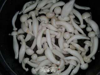 白玉菇银耳鸡汤的做法步骤:3