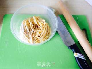 手擀鸡蛋面的做法步骤:4