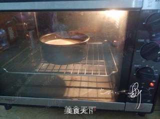 六寸戚风蛋糕——不开裂的蛋糕的做法步骤:16