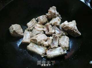 红烧排骨的做法步骤：2