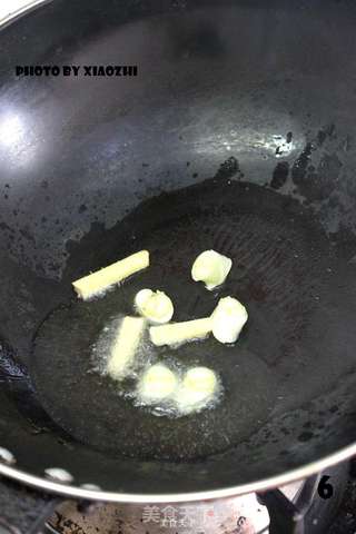 荷美尔培根,美味大不同——香辣培根炒青笋的做法步骤:6