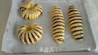 豆沙毛毛虫面包的做法步骤:14