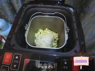 奶酥面包--面包机也能做出的美味面包的做法步骤:2
