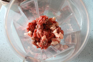 【自制手打牛肉丸】:鲜美Q嫩的肉丸怎么做的做法步骤:5