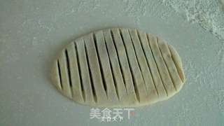 豆沙毛毛虫面包的做法步骤:11