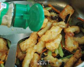 西芹龙利鱼柳的做法步骤:10