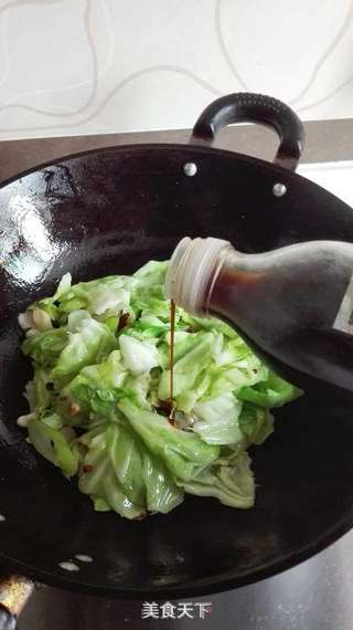 【金龙鱼稻米油】试用报告-手撕包菜的做法步骤:6