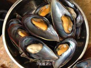 蒜香烤海虹的做法步骤:3