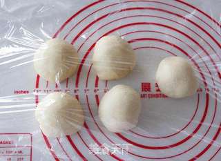 早餐首选——热狗面包的做法步骤:4