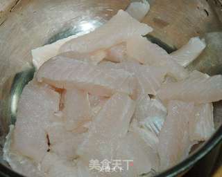 西芹龙利鱼柳的做法步骤:2
