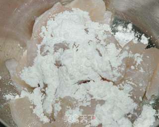 西芹龙利鱼柳的做法步骤:3