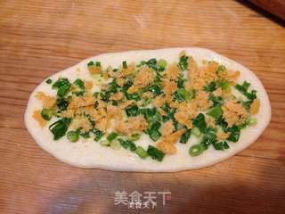 香葱肉松面包卷的做法步骤:13