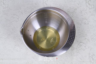 舌尖上的青涩风情——抹茶蛋糕卷的做法步骤:8