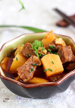 土豆炖牛肉的做法步骤:10