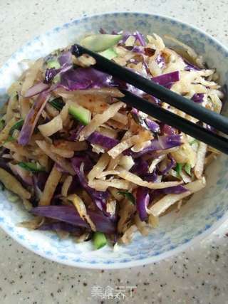 紫色系列五颜六色~蔬菜炒饼丝的做法步骤:8