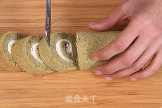 舌尖上的青涩风情——抹茶蛋糕卷的做法步骤:29