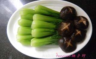 香菇扒油菜的做法步骤:5