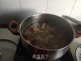栗子山药鸡汤的做法步骤:5