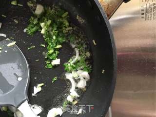 莲花蛋炒饭的做法步骤:6