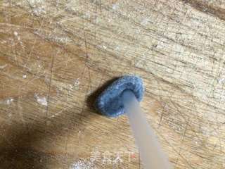 熊猫豆沙包的做法步骤:13